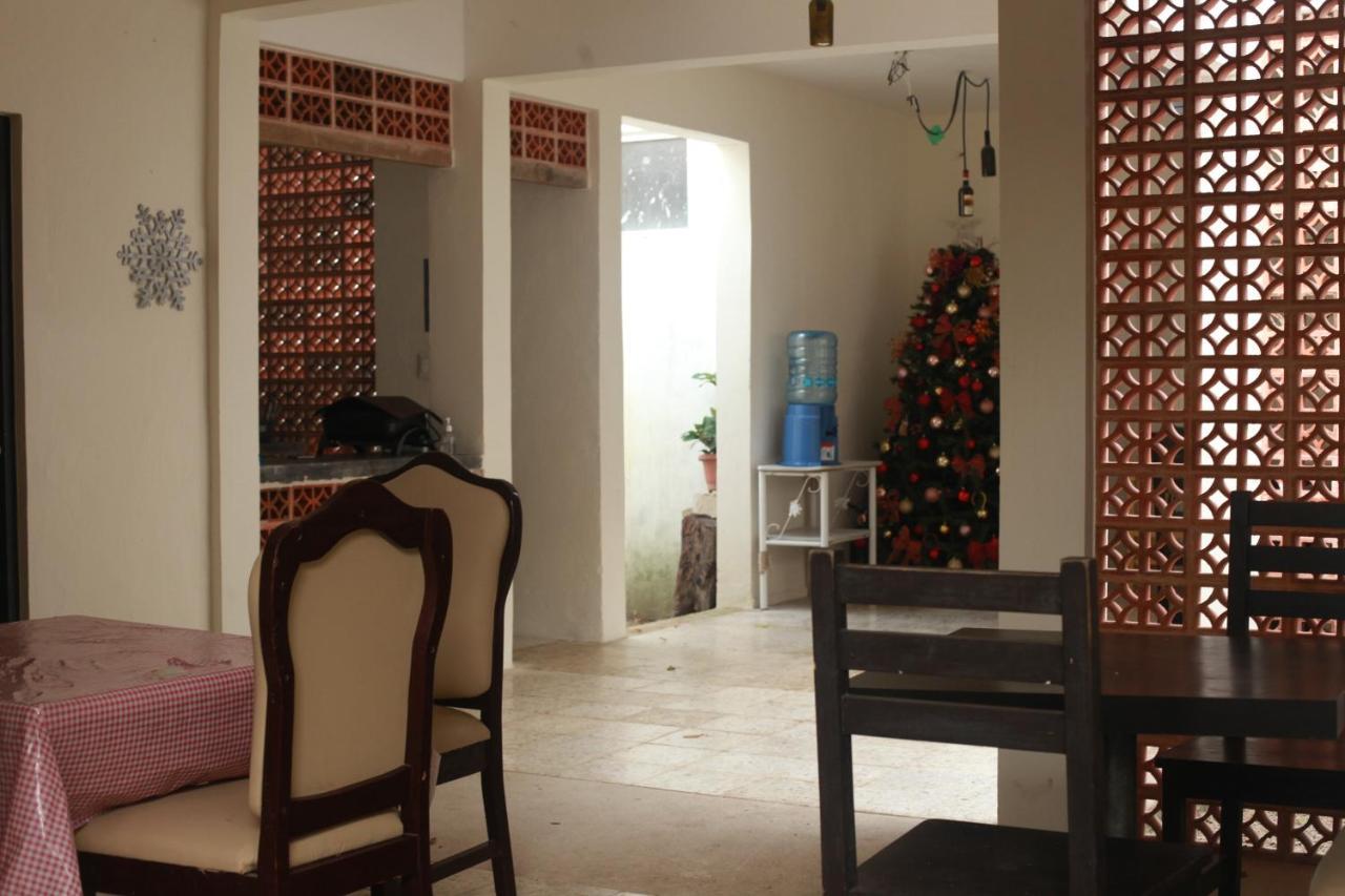Bea Rooms And Studios Cozumel Bagian luar foto
