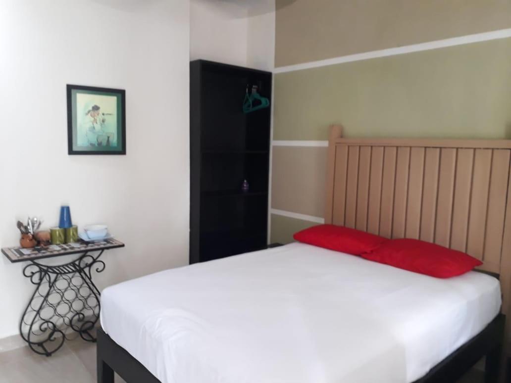 Bea Rooms And Studios Cozumel Bagian luar foto