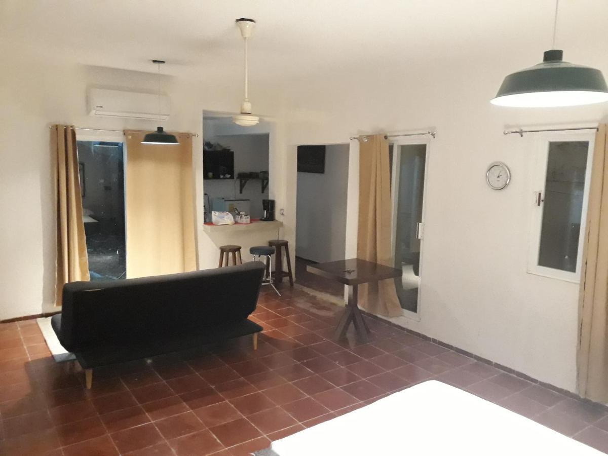 Bea Rooms And Studios Cozumel Bagian luar foto