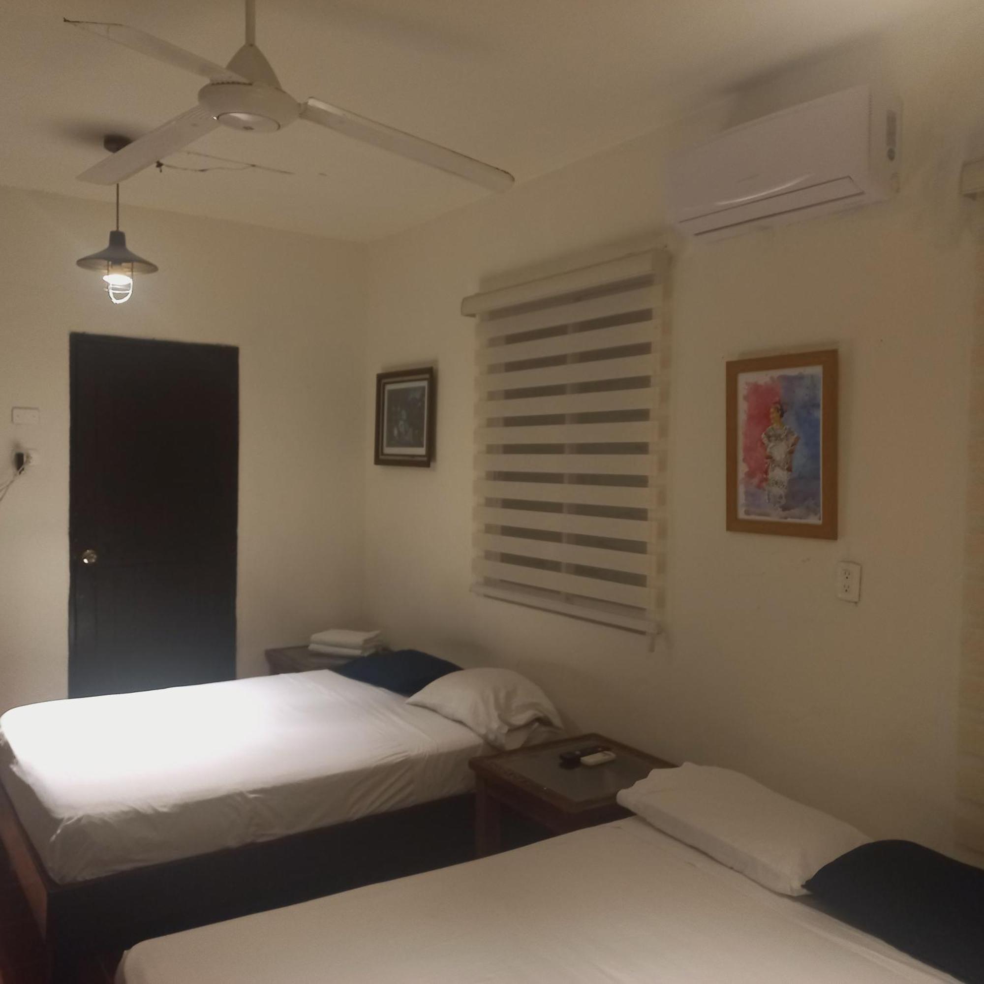 Bea Rooms And Studios Cozumel Ruang foto